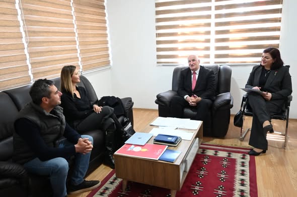 Kryetari Haliti priti përfaqësuesit e projektit KCF  u diskutua për finalizimin e Inkubatorit të Biznesit