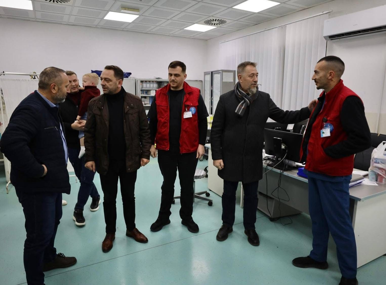 Kryetari Lushtaku dhe Nënkryetari Nura realizuan vizita në institucionet kyçe të shërbimit publik