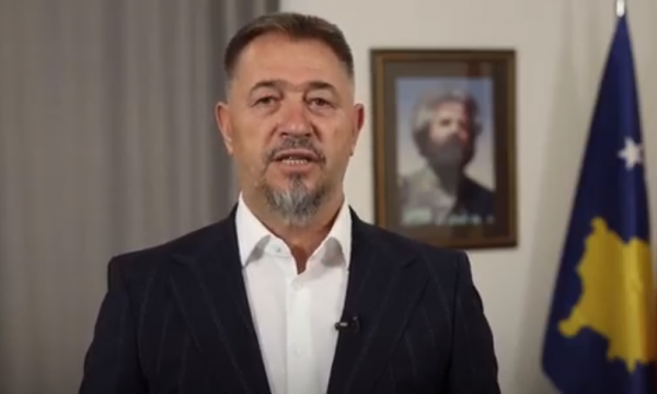 Sami Lushtaku feston rezultatin zgjedhor   Hovin s ka mujt me ma ndalë Serbia  e më së paku Albini 