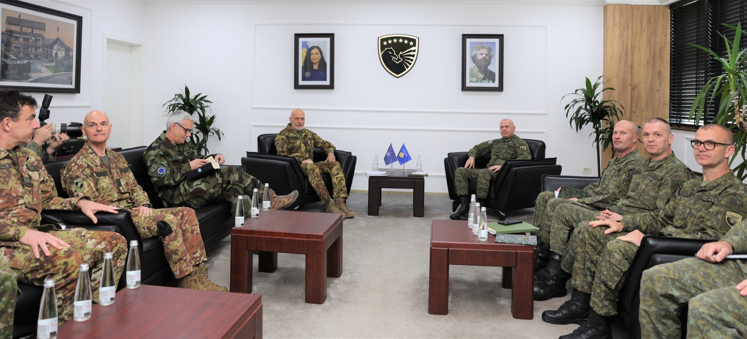 NATO dhe BE në selinë e FSK së  Vizita e nivelit të lartë konfirmon mbështetjen për Kosovën