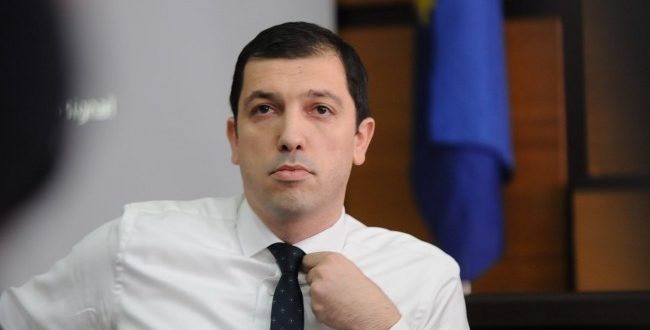 Deputeti i PSD-së, Dardan Sejdiu thotë se platforma për Dialogun i përjashton bisedime me Serbinë për territore
