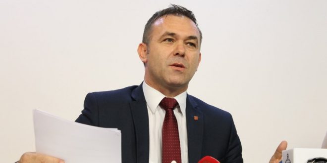 Rexhep Selimi thotë se në kuadër të opozitarizmit Vetëvendosje-LDK, ka pasur edhe përplasje, varësisht nga temat