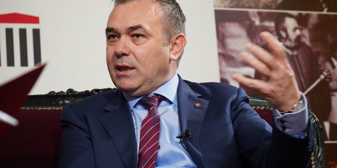 Selimi: Shpresojmë që Gjykata Speciale të mos i konfirmojë aktakuzë as Thaçit dhe as një ushtari të UÇK-së