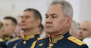 Rusia nuk ka asnjë interes ushtarak apo gjeopolitik për të sulmuar shtetet e NATO-s, ka thënë ministri i mbrojtjes, Sergei Shoigu, mirëpo trupat e NATO-s kanë krijuar kërcënime shtesë për Rusinë duke u afruar më pranë kufijve të saj, shtoi Sergei për Agjencisë së lajmeve TASS. Ai ka thënë se Uashingtoni po e zvarrit qëllimisht konfliktin në Ukrainë duke ushtruar presion të paprecedent. Ndërsa lidhur me termocentralin bërthamor Zaporozhia në Ukrainën juglindore, Shoigu pohoi se sulmet e supozuara të Ukrainës rrezikojnë pasoja fatale. Fabrika ka qenë e pushtuar nga trupat ruse që në fillim të konfliktit. inistri Shoigu pohoi se këshilltarët e huaj po ndihmojnë Ukrainën për të përgatitur akte sabotimi në territorin rus, por nuk dha prova. Rusia dhe Ukraina akuzojnë njëra-tjetrën për sjellje të pamatur ushtarake në Zaporozhia.