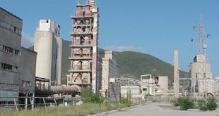 Ish-punëtorët e ‘SharrCem’ do të protestojnë me 1 maj