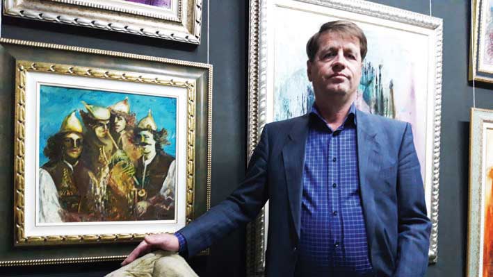 shkelqim-mecaj-ne-monizem-pavaresisht-censures-ne-ushqeheshim-me-krijimtarine-artistike-te-shume-artisteve-te-medhenj-te-artit-boteror