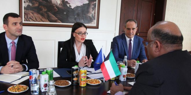 Ministrja e Jashtme, Meliza Haradinaj-Stubla takon të ngarkuarin me punë të Ambasadës së Kuvajtit në Shqipëri, Khaled Al-Shami