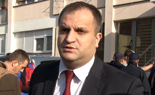 Ahmeti: Ka qendrime te subjekteve të ndryshme por Delegacioni Shtetërorë nuk është për suspendimin e taksës