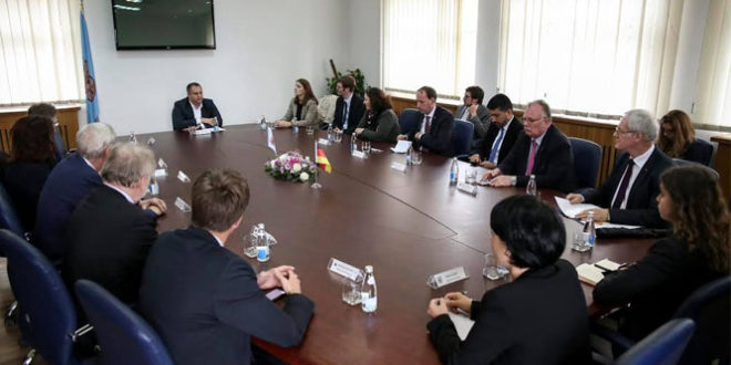Kryetari i Prishtinës, Shpend Ahmeti, priti në vizitë një grup deputetësh të Landit Nordrhein Westfalen