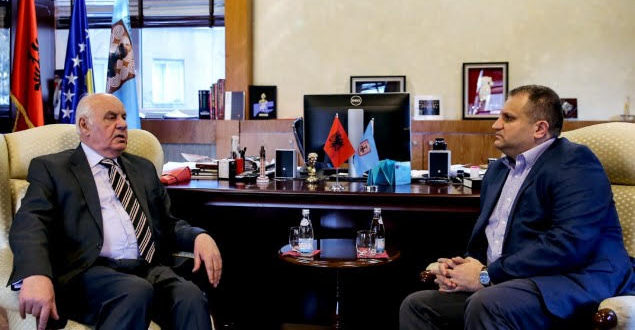 Shpend Ahmeti është takuar me kryetarin Alfred Mojsiu