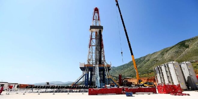 Nga zbulimi i naftës në Shpirag të Beratit, përfitimet e Shqipërisë mund të arrijë deri në 8 milionë euro në ditë