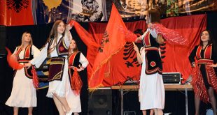 Xhemshir Zenuni: Shqiptarët në Thun festojnë 10 vjetorin e Pavarësisë