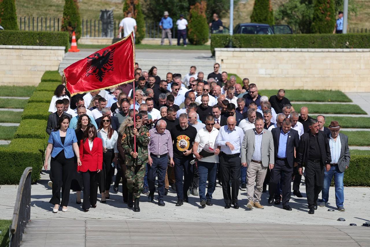Komuna e Skenderajt ka shënuar Ditën e Çlirimit dhe Ditën e Përkujtimit të Dëshmorëve