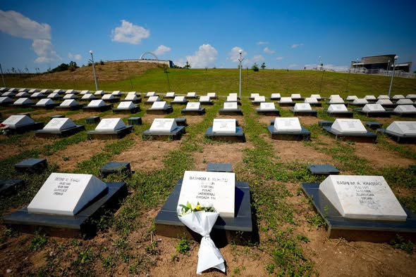 Përkujtohet në 28 vjetorin e rënies  dëshmori i kombit Bashkim Kerolli
