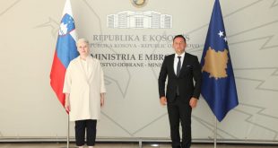 Ministri i Mbrojtjes, Armend Mehaj pret në takim ambasadoren e re të Sllovenisë në Kosovë, Minca Benedejqiq