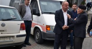 I emëruari për kryetar të Rahovecit nga AAK-ja, Smajl Latifi ka kritikuar kryetarët paraprakë për sistemin e dobët të arsimit