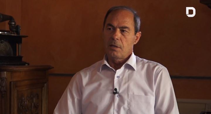Sokol Poga: Gjykimi në Hagë, kundër krerëve të Ushtrisë Çlirimtare të  Kosovës është i padrejtë - Radio Kosova e Lirë