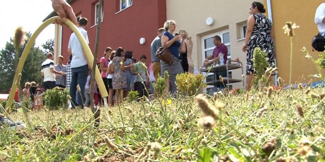 Fondacioni SOS “Fshatrat e Fëmijëve në Kosovë” vepron qe 18 vjet dhe përkujdeset për 1000 fëmijë të braktisur