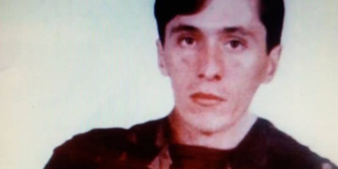 Sot në Bletaj të Vushtrrisë janë bërë homazhe në 20 vjetorin e rënies heroike të dëshmorit Shahin Krasniqi