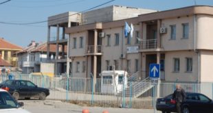 Struktarat serbe në Graçanicë kanë shkarkuar komandantin e policisë që zbatonte ligjet e Kosovës