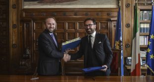 Ministri Tahiri ka nënshkruar sot marrëveshjen për transferin e personave të dënuar në mes Kosovës dhe Italisë