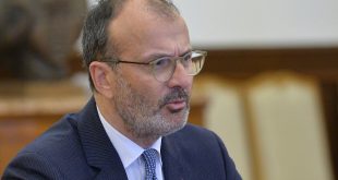 Sam Fabrici: Nuk ka stabilitet në rajon nëse Kosova dhe Serbia nuk arrijnë një marrëveshje