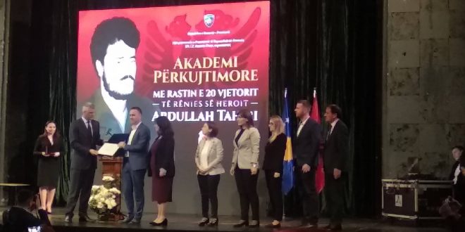 Në 20 vjetorin e rënies dëshmori i kombit Abdullah Tahiri dekorohet me Urdhrin “Hero i Kosovës”