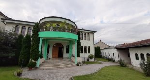 Sot me aktivitete e ceremoni fetare shënohet përvjetori i 12-të i rindërtimit të Teqesë Bektashiane të Gjakovës