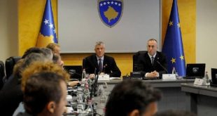 Kryetari i Kosovës, Hashim Thaçi sot do të raportojë sot para kabinetit qeveritar për takimin me Vuçiqin