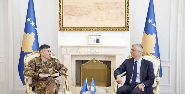 Kryetari i Kosovës, Hashim Thaçi, është takuar sot me komandantin e KFOR-it, Lorenzo D’Addario