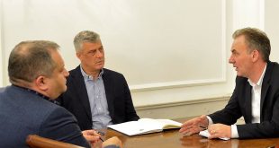 Kryetari Hashim Thaçi, Fatmir Limaj dhe Shpend Ahmeti, qartësuan situatën që ndërlidhet me dialogun e Brukselit