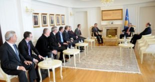 Kryetari, Hashim Thaçi priti një delegacion të Këshillit Nacional Boshnjak të Sanxhakut