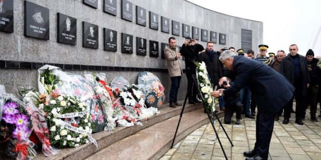 Thaçi: Masakrat dhe spastrimi etnik në Kosovë ishin sikur holokausti, ndërsa Serbia vazhdon t'i mohojë krimet e bëra