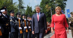 Kryetari i Kosovës, Hashim Thaçi, është pritur me nderimet më të larta shtetërore në Kroaci