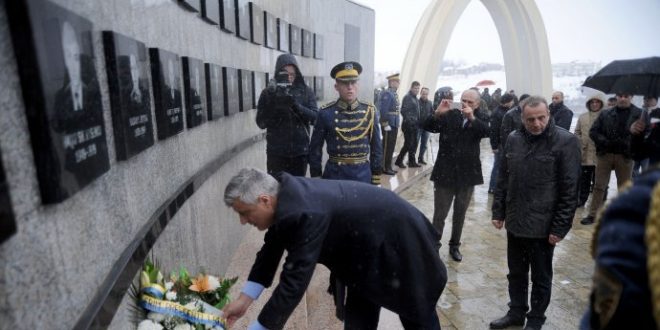 Nën përkujdesjen e kryetarit të Kosovës, Hashim Thaçi mbahet manifestimi, “Ditët Përkujtimore të Masakrës së Reçakut”