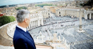 Kryetari Thaçi: Shën Tereza simbol i mirësisë, dashurisë dhe solidaritetit me njerëzit e vuajtur e cila i promovoi vlerat tona në gjithë botën