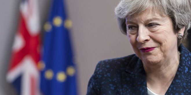 Kryeministrja e Britanisë, Theresa May sot dorëhiqet formalisht nga drejtimi i Partisë Konservatore