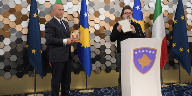 Kryeministri i vendit, Ramush Haradinaj është takuar me delegacionin e komunave të Arbreshëve të Italisë