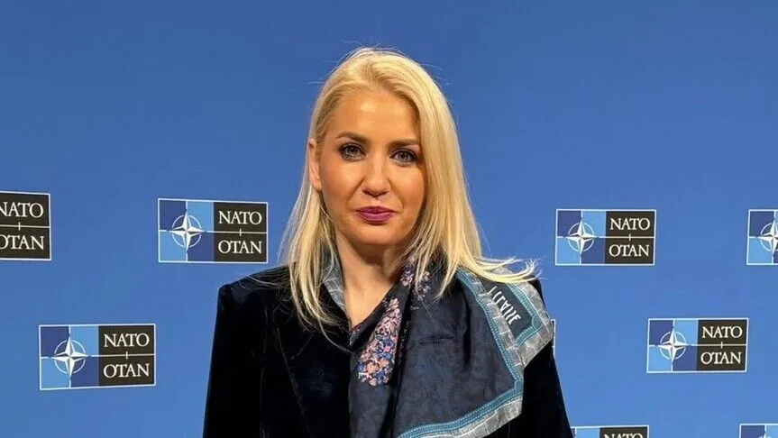 Juxhina Sotiri Gjoni  Kosova nuk është e VV së  është e shqiptarëve dhe e të gjithë atyre që luftuan për të
