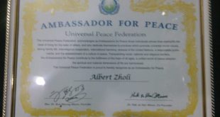 Atalanta Kërçyku: Shkrimtari Albert Zholi merr titullin e lartë "Ambasador i Paqes"