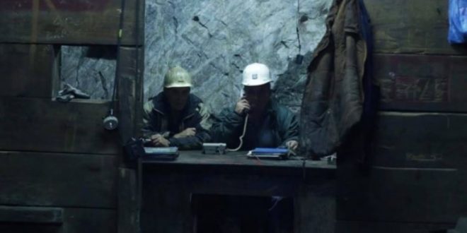 Qindra minatorë të minierës së Artanës futen në grevë, pasi nuk i kanë marrrur pagat e muajit janarit ende