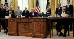 Trump: Hoti dhe Vuçiq e kanë bërë botën më të sigurt me guximin për nënshkrimin e marrëveshjes në SHBA