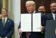 Trump rrit tarifat doganore për dhjetëra vende – Serbia goditet rëndë, Shqipëria dhe Kosova jashtë listës