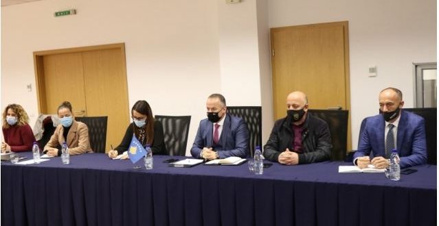 Mbahet takim i përbashkët në mes të Kosovës dhe Shqipërisë për parandalimin e ekstremizmit të dhunshëm
