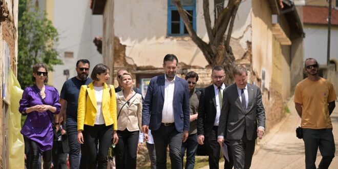 Bashkimi Evropian, Ministria e Kulturës, Rinisë dhe Sportit dhe UNDP vizitojnë fshatin historik të Janjevës 