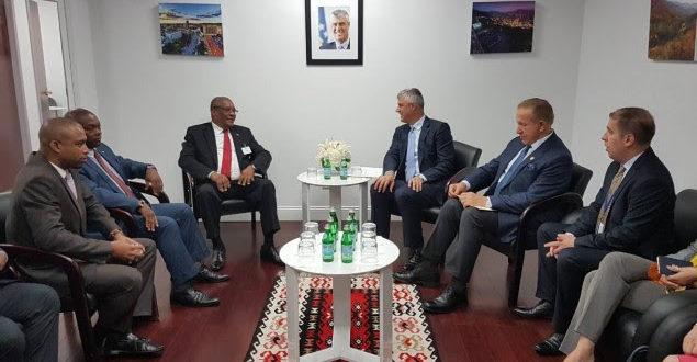 Kryetari Thaçi në Nju Jork ka takuar kryetarin e Sao Tome Principe, zotëriun, Evaristo do Espírito Santo Carvalho