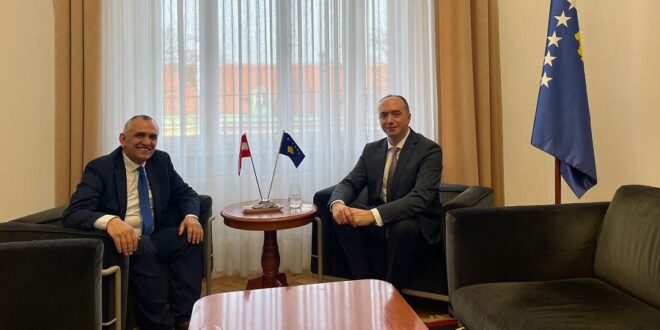 DHTIK viziton Ambasadën e Kosovës në Austri