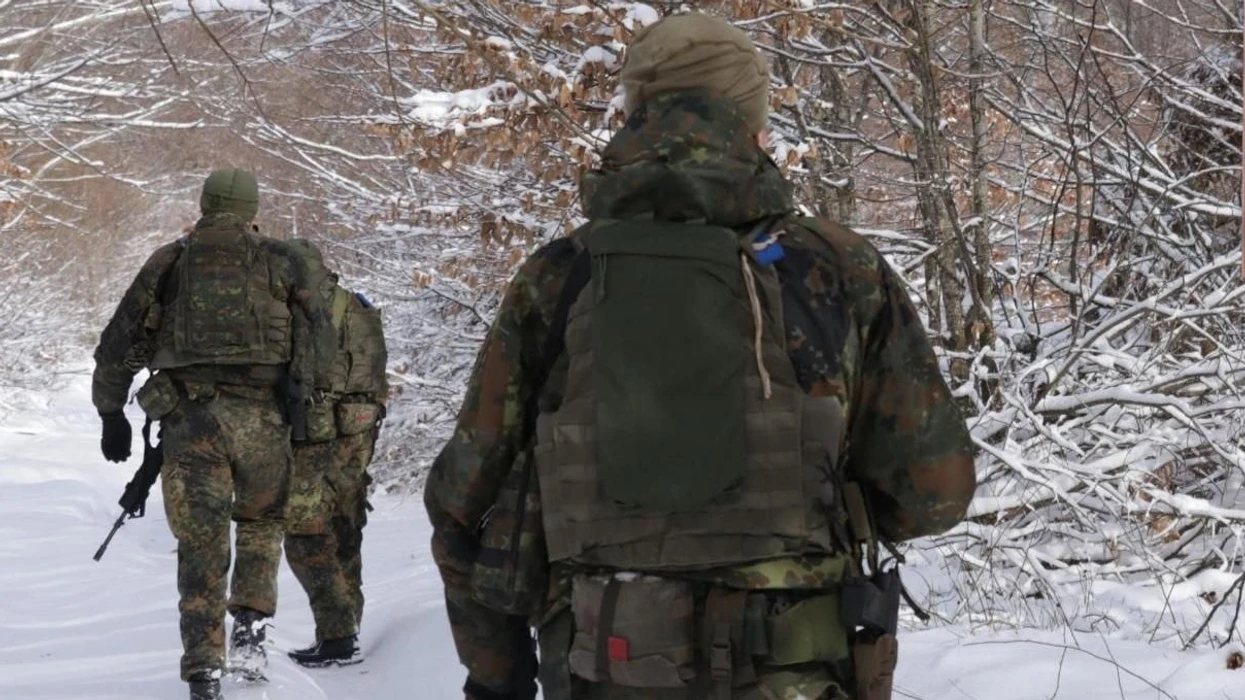 Patrullimet e KFOR it në veri  Siguri e dukshme  por pa përgjigje ndaj tensioneve lokale