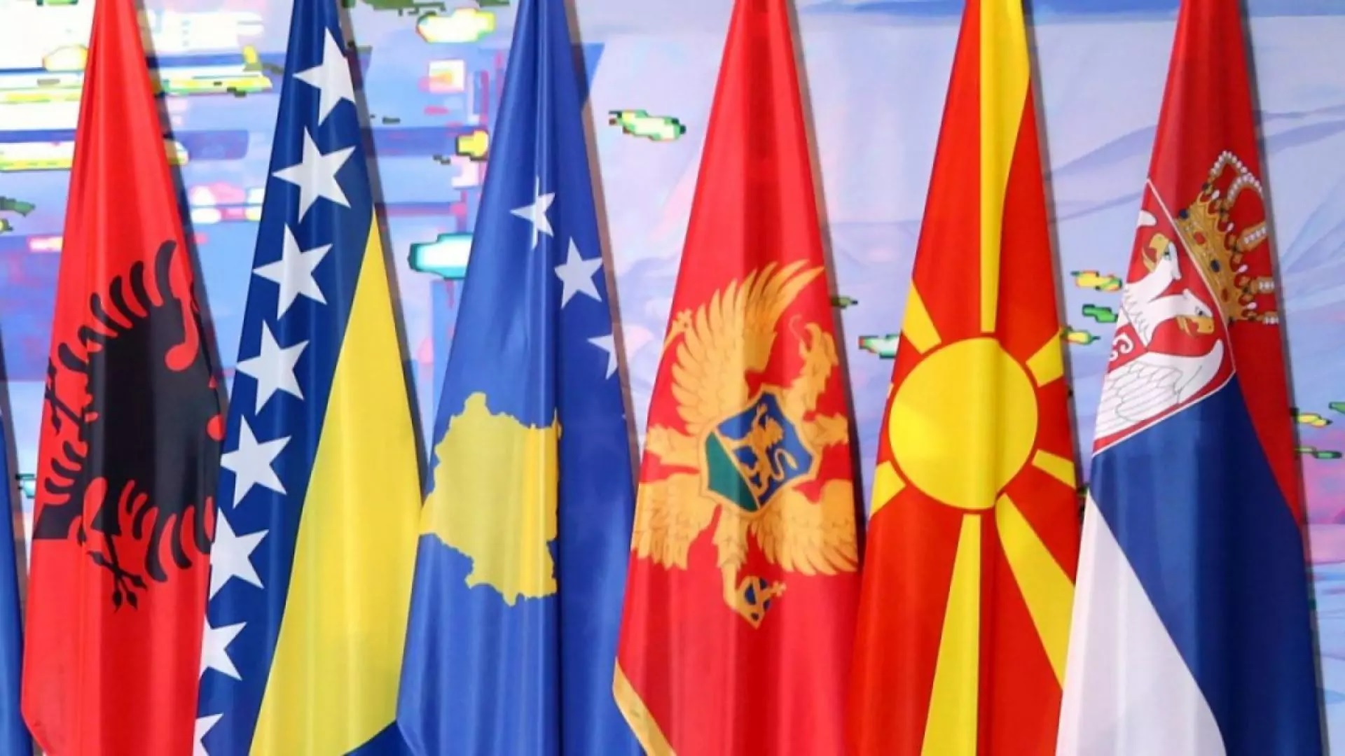 Kosova mbetet jashtë fokusit të zgjerimit të BE së  Irlanda synon përparim për Malin e Zi dhe Shqipërinë