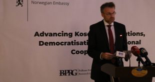 Ambasadori norvegjez në Kosovë, Strand Sjaastad thotë se jo të gjitha partitë duhet të jenë pjesë e dialogut